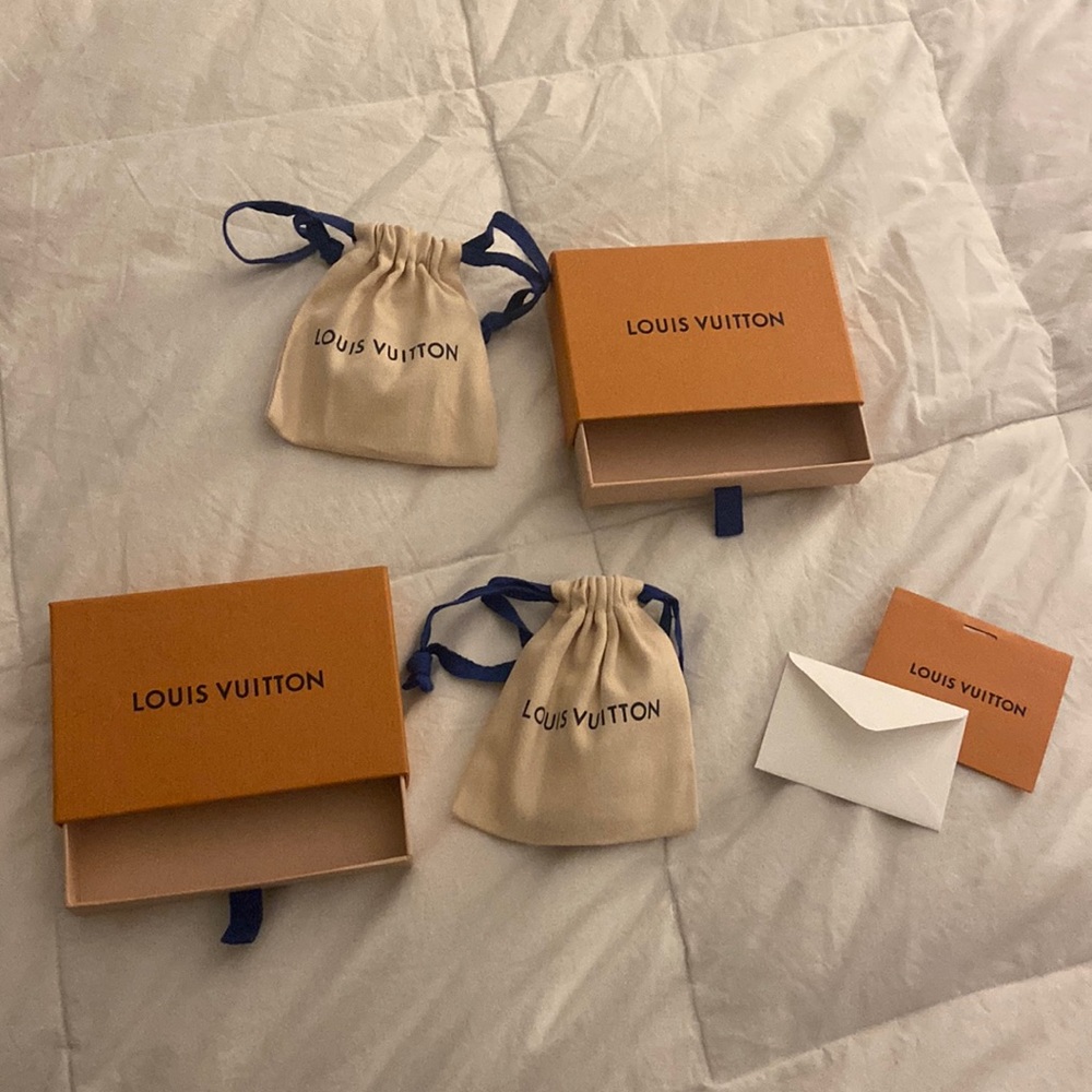 EMPTY small louis vuitton boxes
